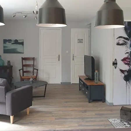 La Petite Bicoque Au Fond Du Jardin Ferienhaus